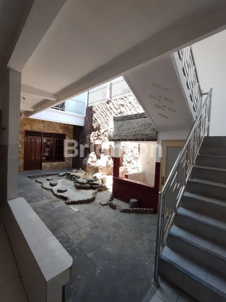 image RUMAH AREA MANYAR BAGUS SIAP HUNI DEKAT PUSAT KOTA  (7)