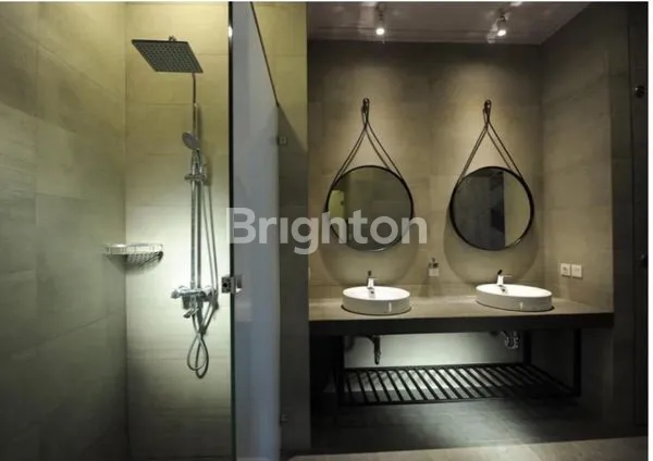 image DIJUAL RUKO 3 LANTAI DI SERPONG TANGERANG. BEKAS TEMPAT OLAH RAGA DAN PILATES. (6)