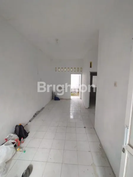 image RUMAH MINIMALIS SIAP HUNI DI PERUMAHAN SOLO ELOK (7)