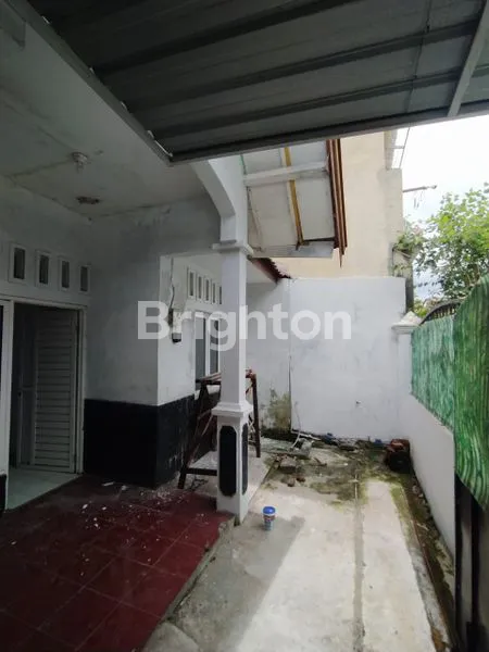 image RUMAH MINIMALIS SIAP HUNI DI PERUMAHAN SOLO ELOK (8)