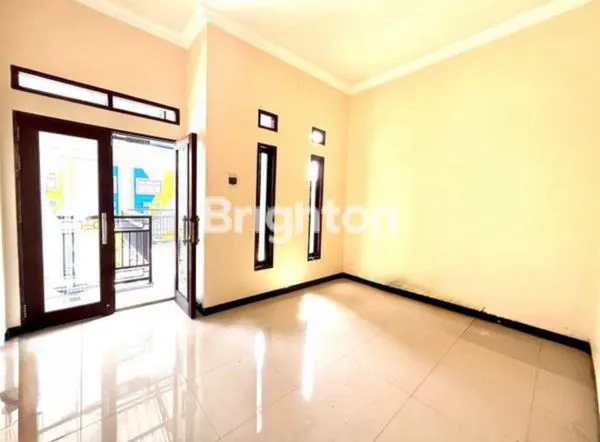 image RUMAH TERAWAT DUA LANTAI (5)