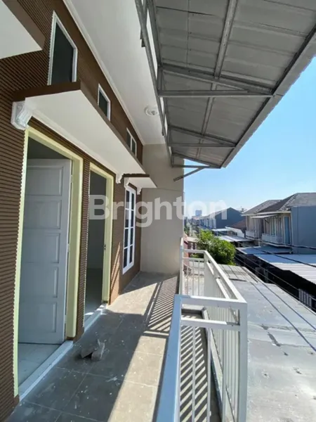 image DIJUAL RUMAH MINIMALIS MULYOSARI BARU RENOV SIAP HUNI, LOKASI FAVORIT DEKAT KAMPUS ITS, ONE GATE SYSTEM  (3)