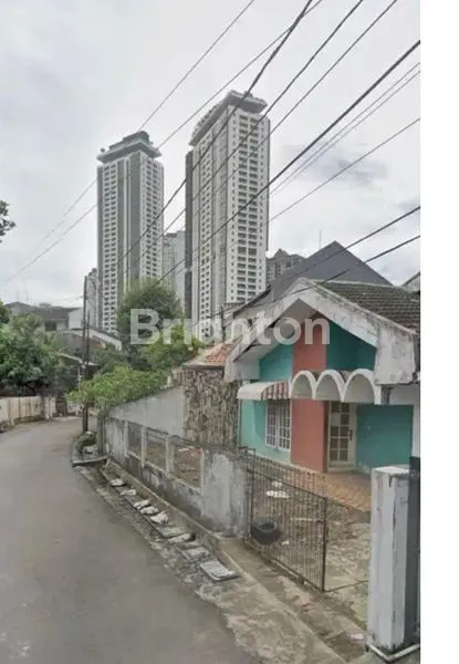 image DIJUAL RUMAH HITUNG TANAH KEBAYORAN LAMA JAKARTA SELATAN (1)