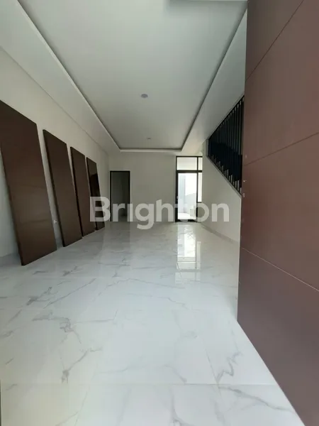 image RUMAH BARU 2 LANTAI DI KARANG ASEM KENJERAN HANYA 1M (3)