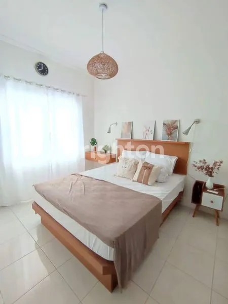 image APARTEMEN CANTIK DI SUDIRMAN PARK (2)