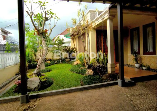 image JUAL CEPAT, RUMAH MEWAH NUANSA KAYU DI VILLA PUNCAK TIDAR (1)