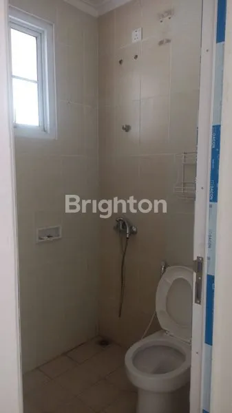 image DISEWAKAN RUMAH DI PARAMOUNT VILLAGE (5)