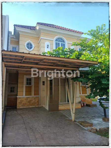 DISEWAKAN RUMAH DI PARAMOUNT VILLAGE