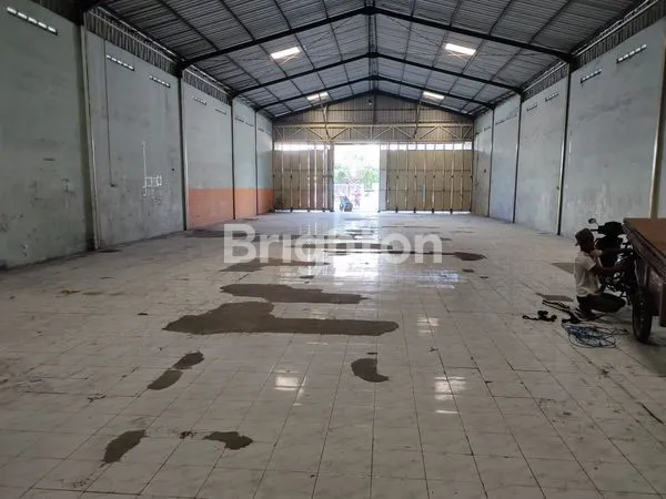 image SHOWROOM DI GAJAH RAYA, SIAP PAKAI (2)