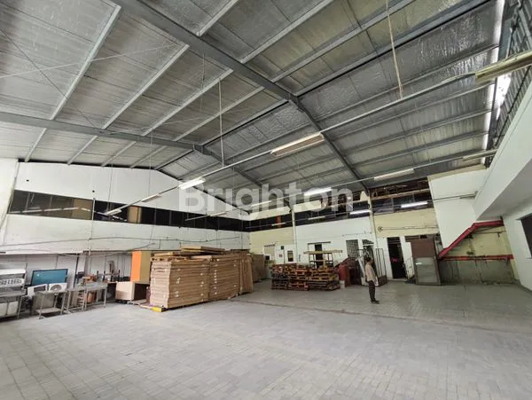 image GUDANG BESAR SIAP HUNI DI SUNTER JAKARTA UTARA (4)