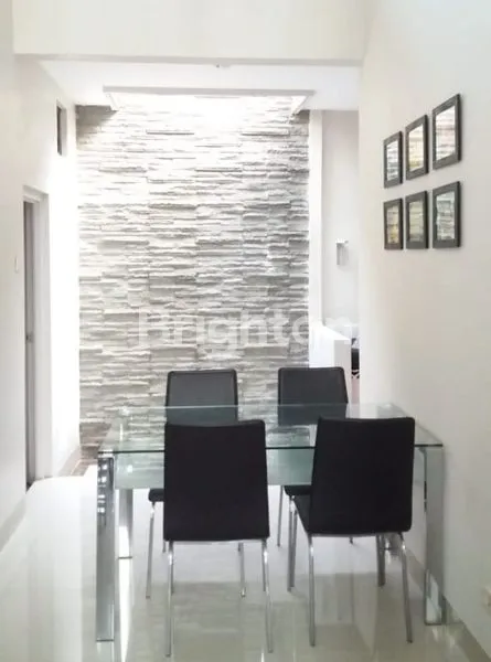 image RUMAH MEWAH TROPICAL FRIENDLY TAMAN YASMIN - BOGOR (8)