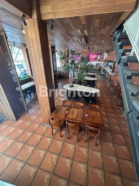 image RESTORAN MEWAH 3 LANTAI HOOK DI RUNGKUT, DEKAT MCD & SUPERINDO (8)