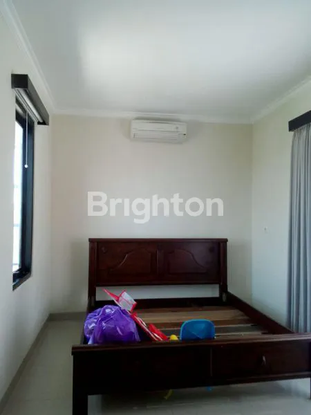 image RUMAH MEWAH 7 KAMAR TIDUR DI PERUM PURI GADING, JIMBARAN (5)
