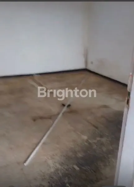 image DISEWAKAN RUMAH KOMERSIL DI RAYA BRATANG BINANGUN SURABAYA (6)