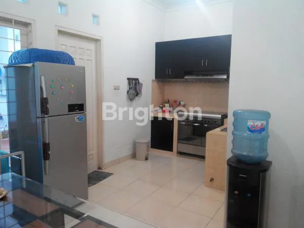 image RUMAH MEWAH CLUSTER REGENCY PURIMAS 3+1KT SEMI-FURNISHED DEKAT GALAXY MALL (3)