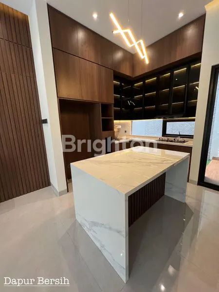 image RUMAH MEWAH MODERN DI LIPPO CIKARANG (3)