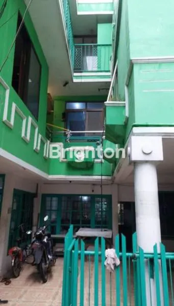 image RUMAH 4 LANTAI DI JL. JEMBATAN GAMBANG 2, KEL. PEJAGALAN KEC. PENJARINGAN, JAKARTA UTARA (1)