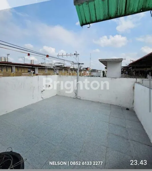 image RUMAH 2 1/2 TINGKAT DI KEC. MEDAN BARAT (5)