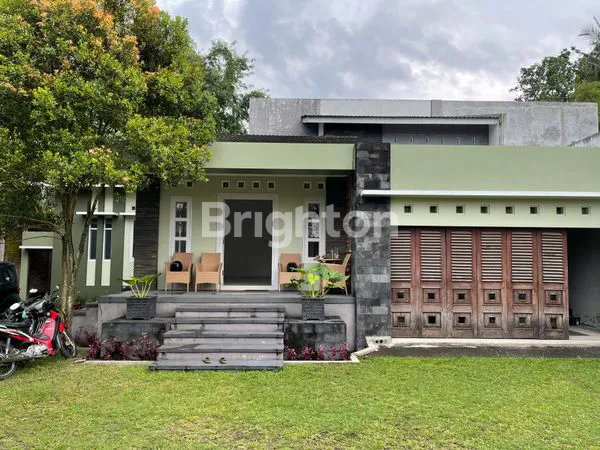 image DIJUAL RUMAH 2 BANGUNAN LOKASI DAERAH PALAGAN SLEMAN YOGYAKARTA (1)
