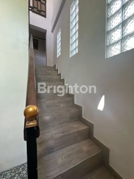 image RUMAH NYAMAN DENGAN TAMAN BERMAIN YANG LUAS DI JALAN GATOT SUBROTO DENPASAR  (7)