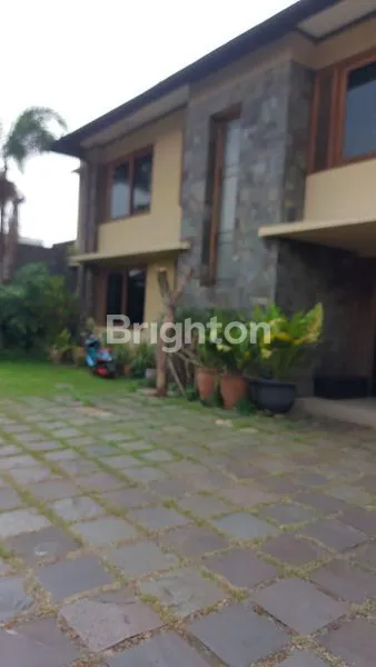 image RUMAH MEWAH SARIJADI MAINROAD (2)