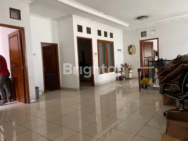 image RUMAH MEWAH 6KT SEMI-FURNISHED DI JATIBENING BEKASI (7)