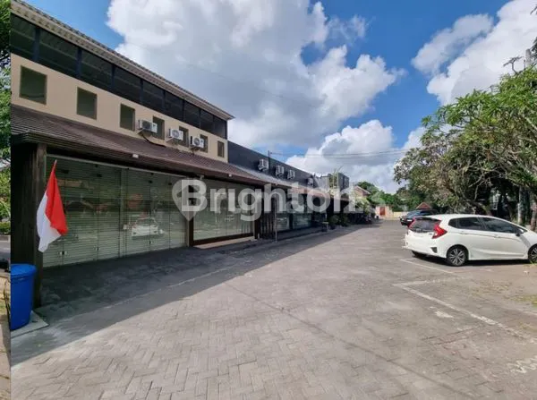 image DISEWAIN RUKO BAGUS FURNISHED LOKASI STRATEGIS DI KUTA, BALI (2)