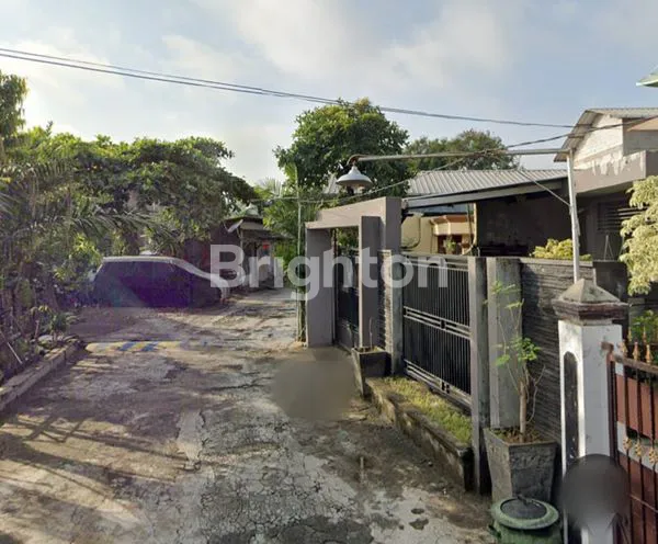 image RUMAH PUSAT KOTA SURABAYA DI PADMOSUSASTRO  (2)