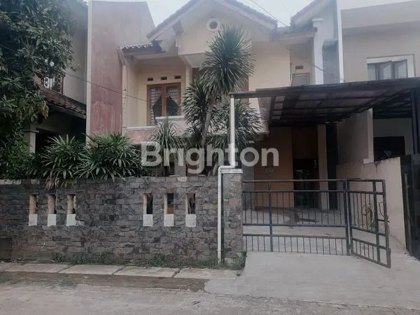 image RUMAH 2 LANTAI HARGA SPESIAL DI FLAMBOYAN LESTARI, LOKASI 10 MENIT KE UIN, DEKAT TOL JORR TB SIMATUPANG, LEBAK BUKLUS, MRT (1)