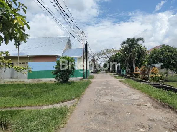 image TANAH STRATEGIS 956M² DEKAT PASAR KEMUNING, DANAU SENTARUM PONTIANAK (3)