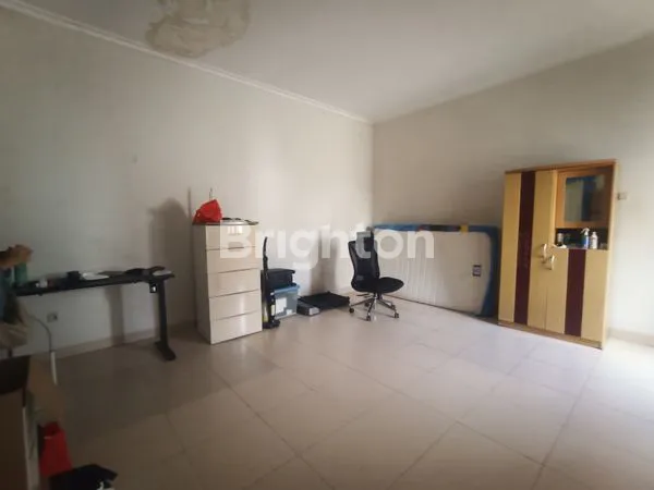 image DALAM CLUSTER FAVORITE KOTA WISATA. (6)