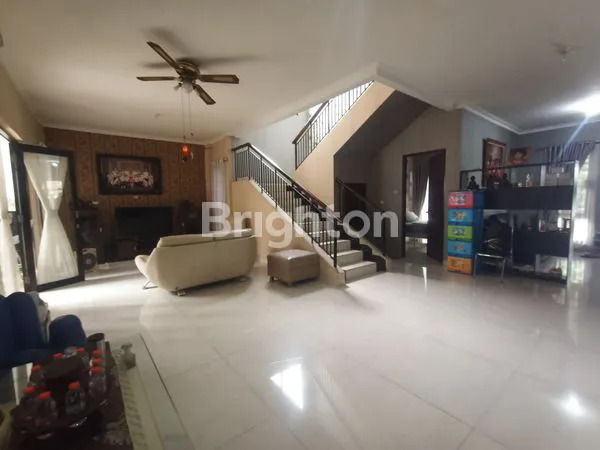 image HUNIAN DI CLUSTER ELITE KOTA WISATA (2)