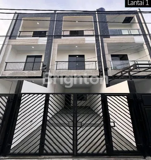 image RUMAH BARU 3 LANTAI FULL BEBAS BANJIR DURI KEPA JAKARTA BARAT (1)