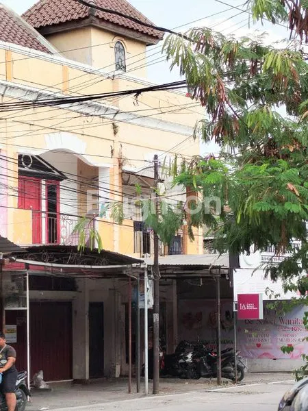 DISEWAKAN RUKO 2 LT COCOK UNTUK USAHA ATAU KANTOR LOKASI STRATEGIS DI PUSAT PEREKONOMIAN DI TLOGOSARI SEMARANG