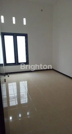 image RUMAH MEWAH 1 LANTAI DI PUNCAK DIENG, 1 MENIT KE UB MALANG (4)