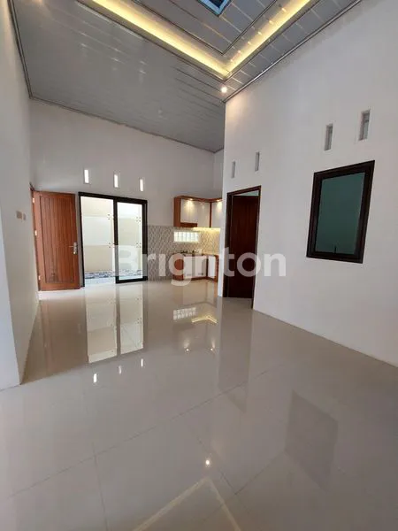 image DIJUAL RUMAH MEWAH DI PERUMAHAAN ELIT MOJOKERTO (6)