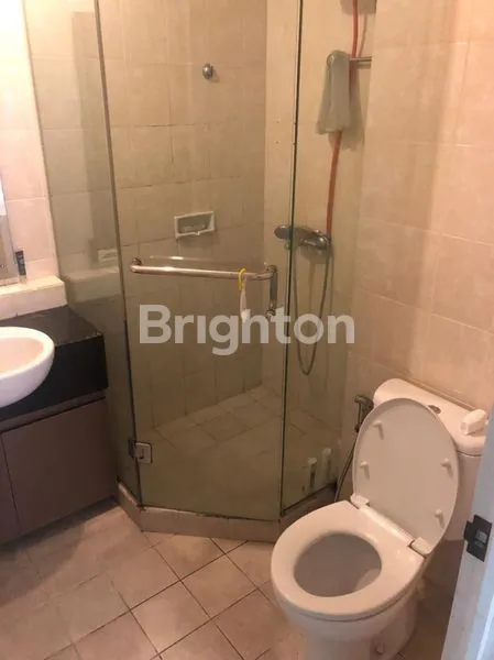 image APARTEMEN MEWAH 3BR COSMO RESIDENCE FULL FURNISH DI PUSAT CBD (7)