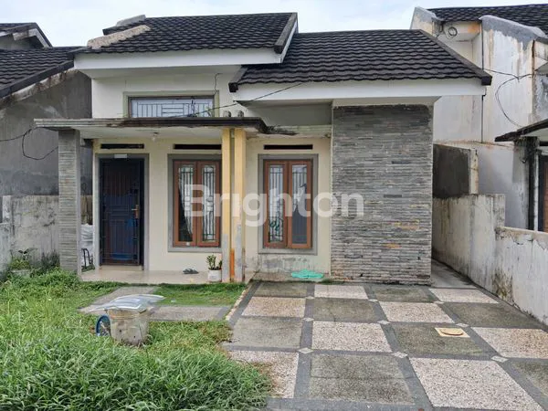 image DIJUAL RUMAH 4 UNIT PERLU RENOVASI DI RAWA INDAH, KECAMATAN MARPOYAN DAMAI,PEKANBARU  SHM, COCOK INVESTASI (1)