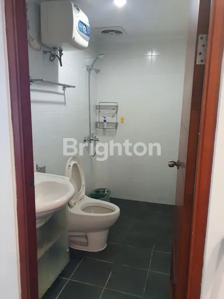 image APARTEMEN HIGH POINT 2BR FULL FURNISH DEKAT PETRA & UBAYA (6)