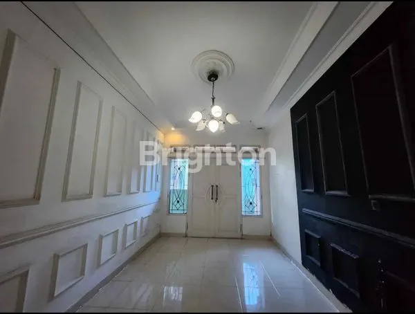 image DIJUAL RUMAH DI TENGAH KOTA SAMARINDA (2)