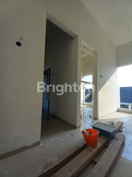 image RUMAH DESAIN MINIMALIS CANTIK 2 LT, INDENT, MEDOKAN AYU (2)