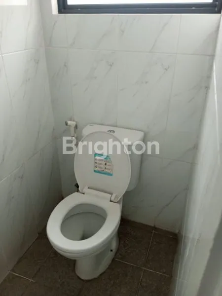 image RUMAH MODERN 2 LANTAI FULL FURNISH DI SYMPHONY SERPONG - DEKAT TOL (2)