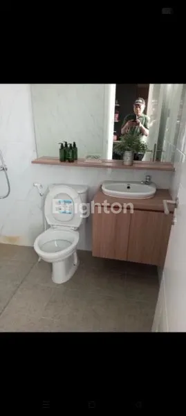 image RUMAH MODERN 2 LANTAI FULL FURNISH DI SYMPHONY SERPONG - DEKAT TOL (7)