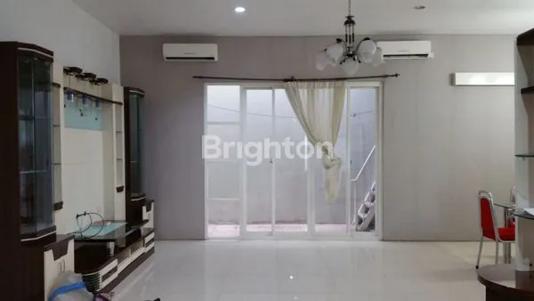 image RUMAH PRIBADI ROYAL RESIDEN  (5)