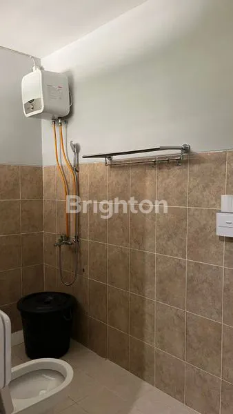 image RUMAH MEWAH 2 LANTAI FULL FURNISH DI BUKIT DAMAI INDAH BALIKPAPAN (4)