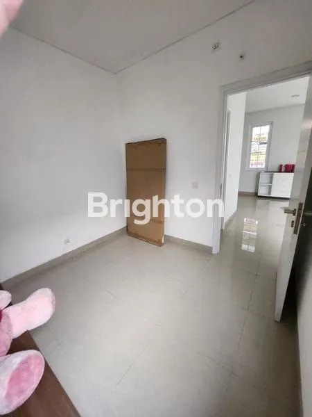 image RUMAH MEWAH 2 LANTAI DI CLUSTER SAVIA BSD - HOOK, SIAP HUNI (1)