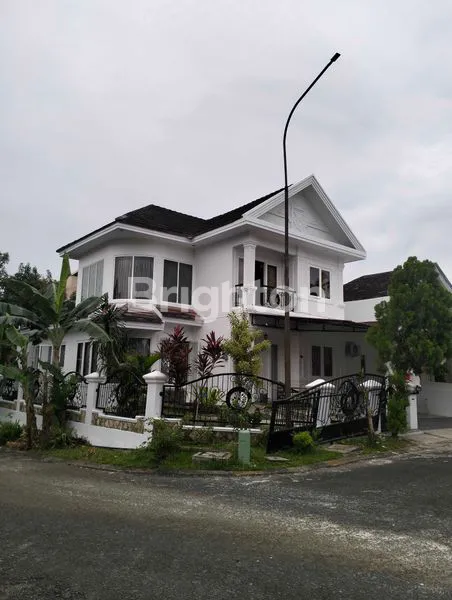 image RUMAH HOOK MEWAH 3+1 KT DI ORLANDO - BALIKPAPAN BARU (1)