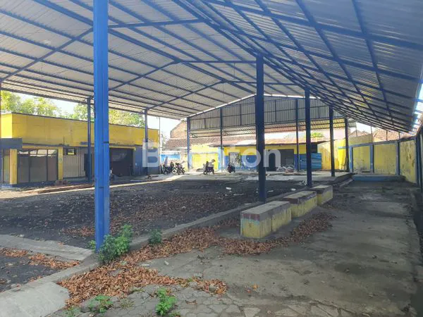 image RUMAH USAHA 0 JALAN PROVINSI KOTA PROBOLINGGO (2)