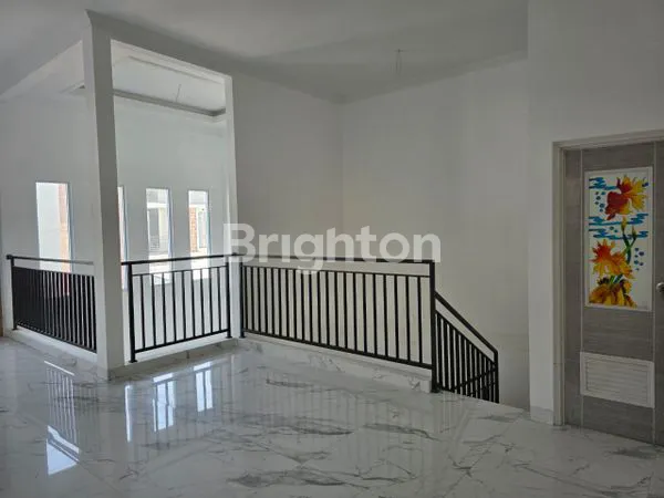 image RUMAH FULL GRANITE ROMAN 2 LANTAI, UNGARAN KOTA SEMARANG JAWA TENGAH (8)