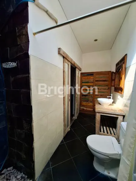 image VILLA MEWAH 200M² DENGAN TAMAN ASRI DEKAT PANTAI SANUR (6)